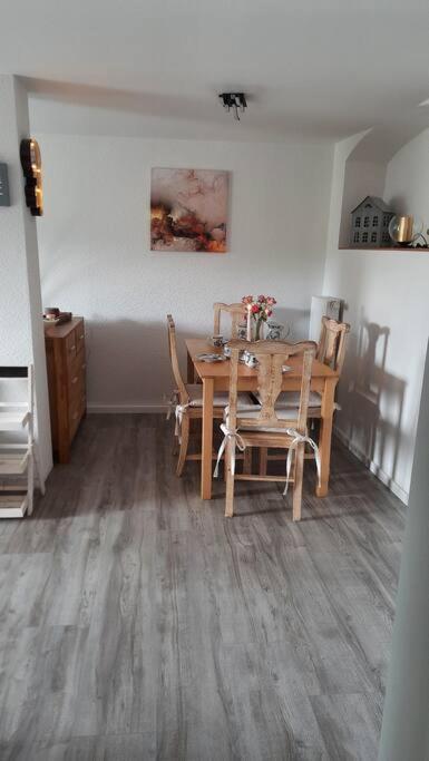 Wellness Ferienwohnung Biene Im Bergischen Land Much Luaran gambar